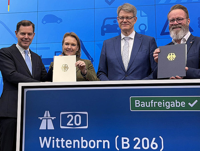 Bundesverkehrsminister Patrick Schnieder, Melanie Bernstein MdB, Minister Claus Ruhe Madsen